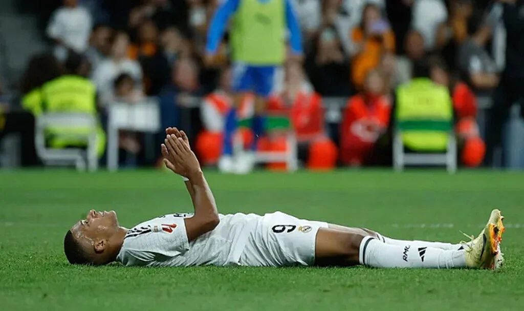 Mbappe Sakatlandı: Atletico Madrid Derbisinde Oynayabilecek Mi?