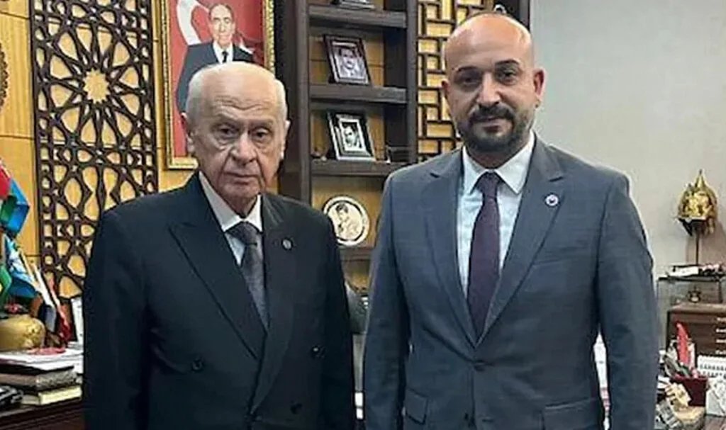 MHP'de Üst Düzey İstifa
