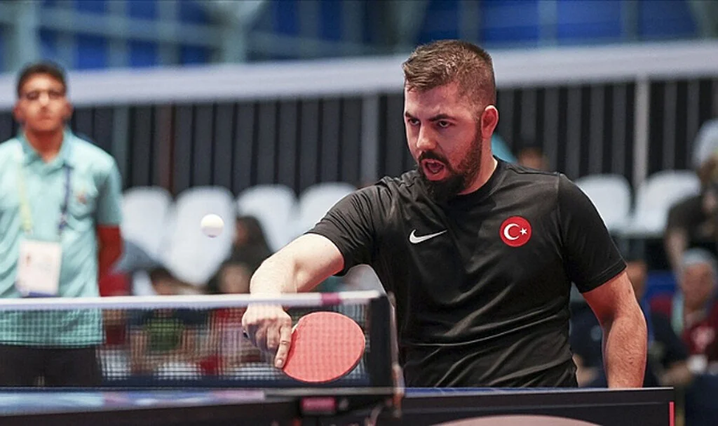 Milli Sporcu Ali Öztürk, Masa Tenisinde Bronz Madalya Kazandı