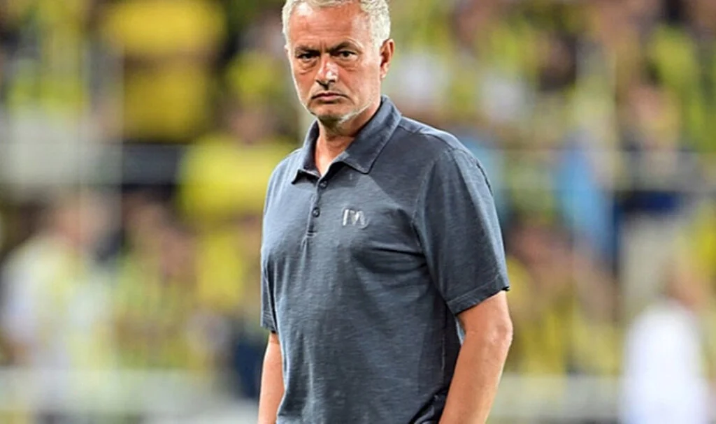 Mourinho'dan Fenerbahçe'nin Transfer Başarısına Övgü