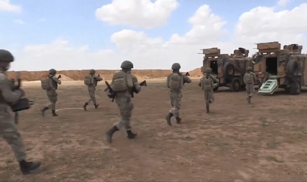 MSB: Irak ve Suriye'de 3 Terörist Etkisiz Hale Getirildi