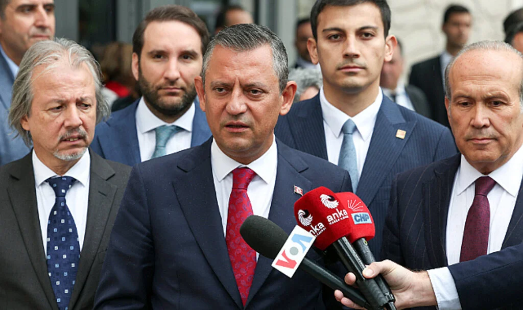 Özgür Özel: "Türkiye'nin AB Üyeliği İçin Sosyalist Enternasyonal'in Desteği Önemli"