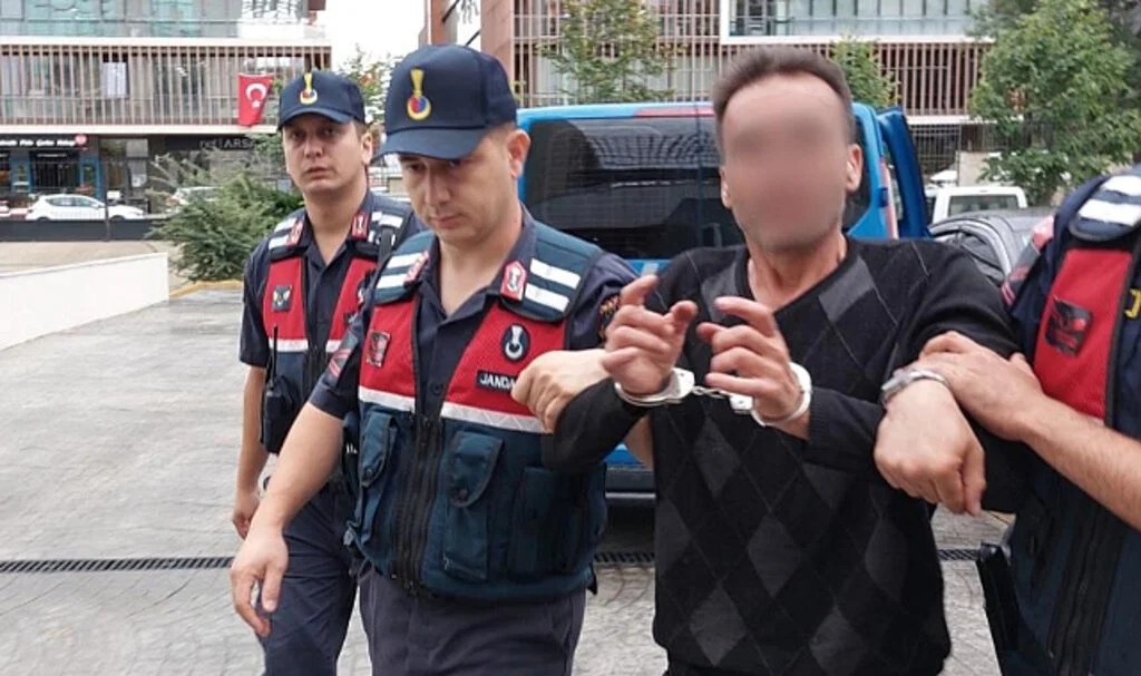 Samsun'da 15 Yıl Hapis Cezasıyla Aranan Şahıs 10 Kilo Uyuşturucuyla Yakalandı