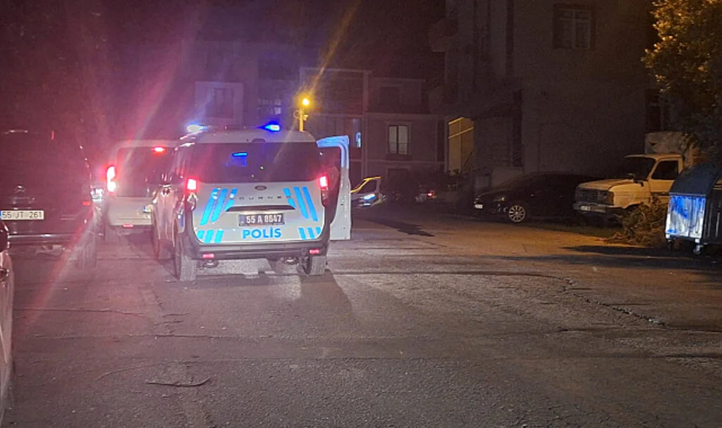 Samsun'da Bıçaklı Kavgada Bir Kişi Yaralandı