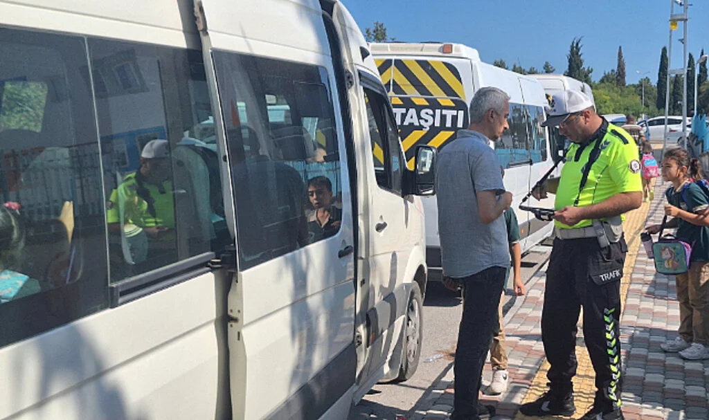 Samsun'da Okul Servislerine Sıkı Denetim: 23 Araca Ceza