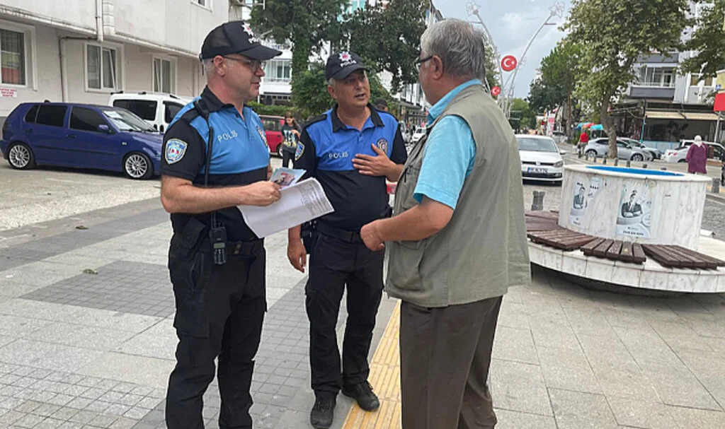 Samsun'da Polis, Vatandaşları Güvenlik Konusunda Bilgilendirdi