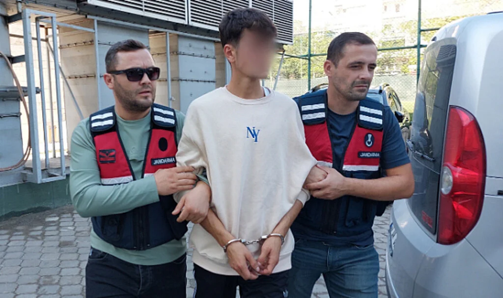 Samsun’da Uyuşturucu Ticareti Yapan Genç Tutuklandı