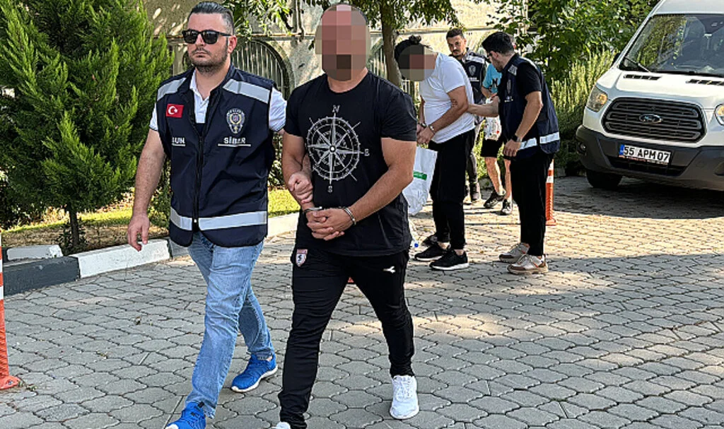 Samsun'da Yasa Dışı Bahis Operasyonu 3 Kişi Gözaltında
