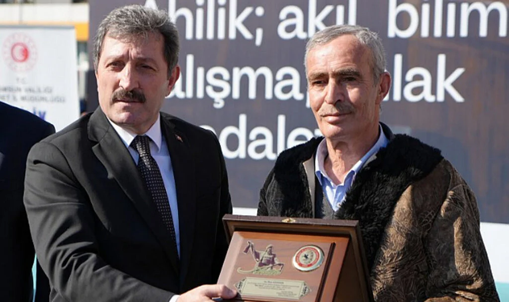 Samsun'da Yılın Ahisi: 50 Yıllık Demirci İlyas Aydemir Seçildi