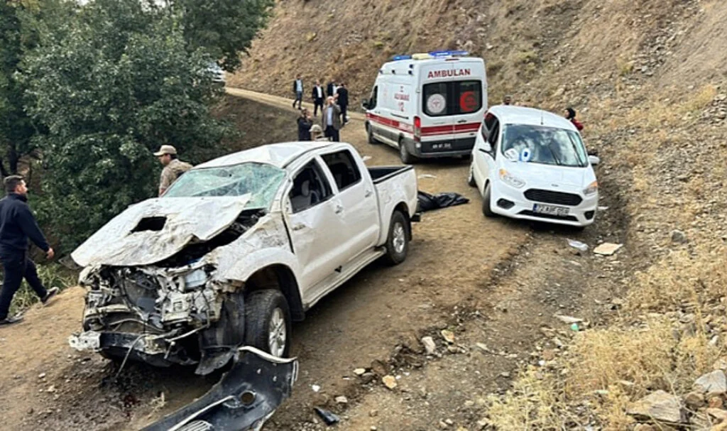 Şehidin Yakınlarını Taşıyan Pikap Devrildi: 1 Ölü, 5 Yaralı