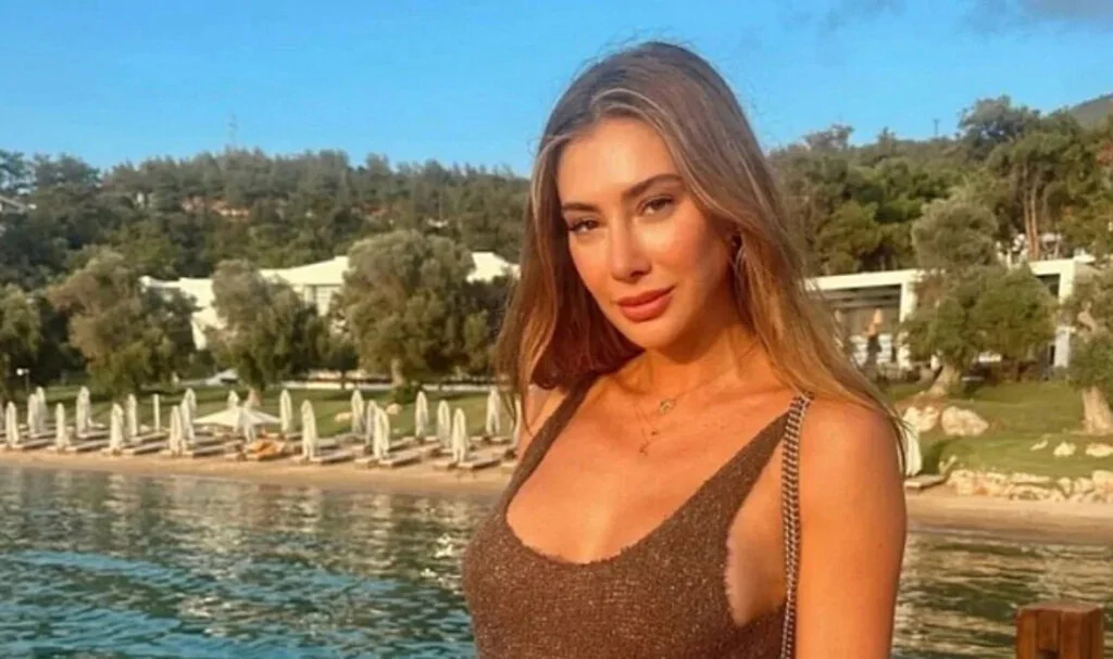 Şeyma Subaşı'dan Bali'de Çıplak Pozlar