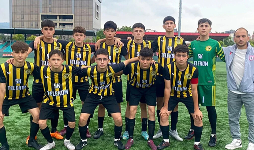 Termespor liderliğini sürdürdü