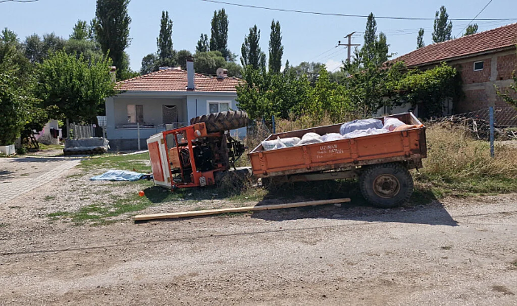 Traktör Kullanırken Kalp Krizi Geçiren Şahıs Hayatını Kaybetti