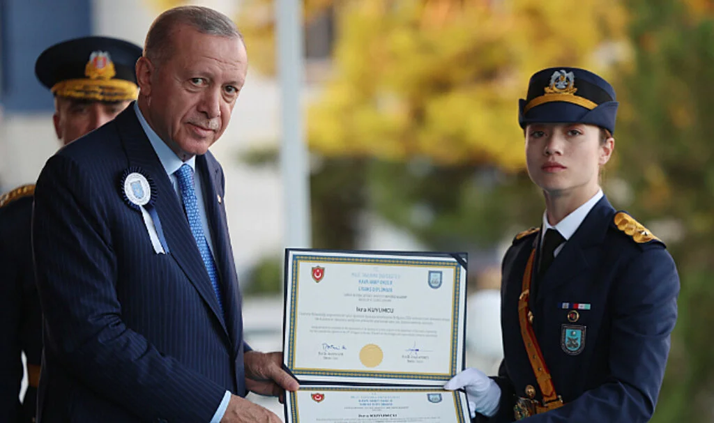 TSK’da Tarihi An: Üç Harp Okulu'nun Birincisi Kadın Teğmenler