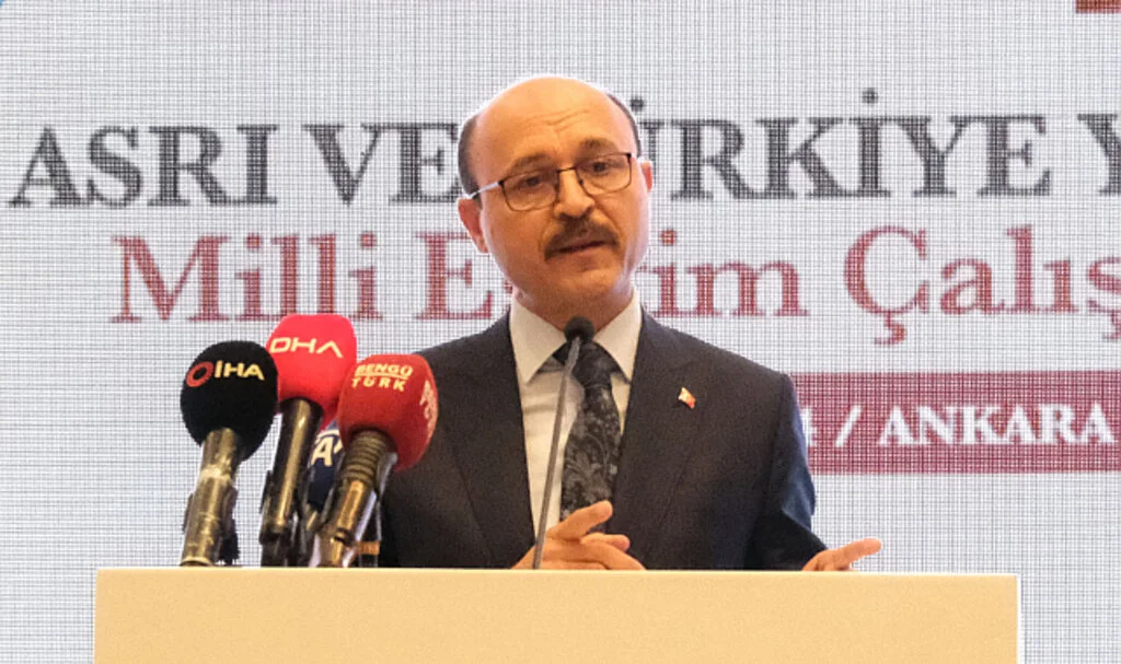 Türk Eğitim-Sen Başkanı Geylan: "Eğitimde Tasarruf Olmaz, Öğretmen Açığı Giderilmeli"
