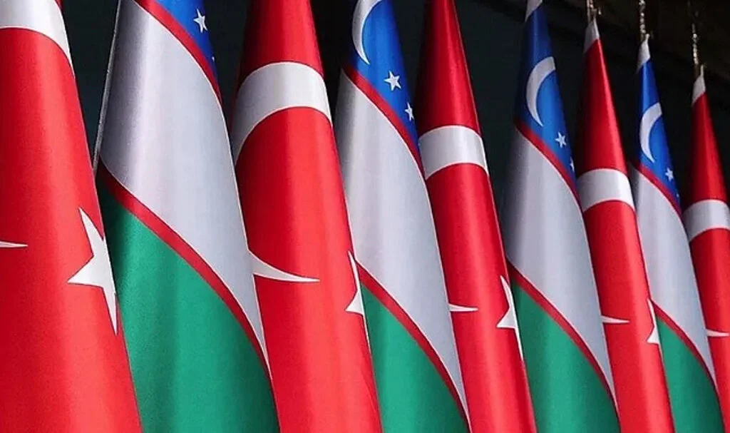 Türkiye ve Özbekistan Arasında "Yol Haritası" Belgesi İmzalandı