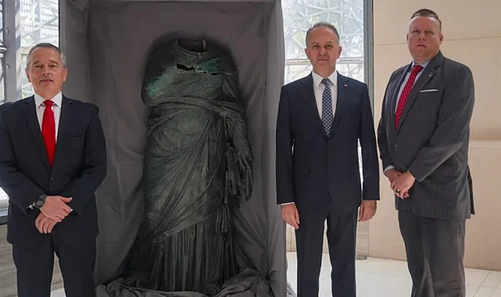 Türkiye'ye 14 Arkeolojik ve Etnografik Eser Daha Geri Kazandırıldı