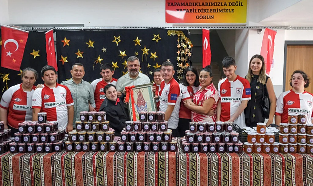 Yepaş'tan Özel Çocuklara Destek