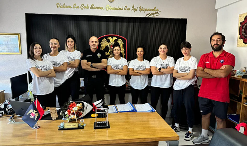 Zorlu Koleji Spor Kulübü'nden Çevik Kuvvet'e Taziye ve Proje Ziyareti