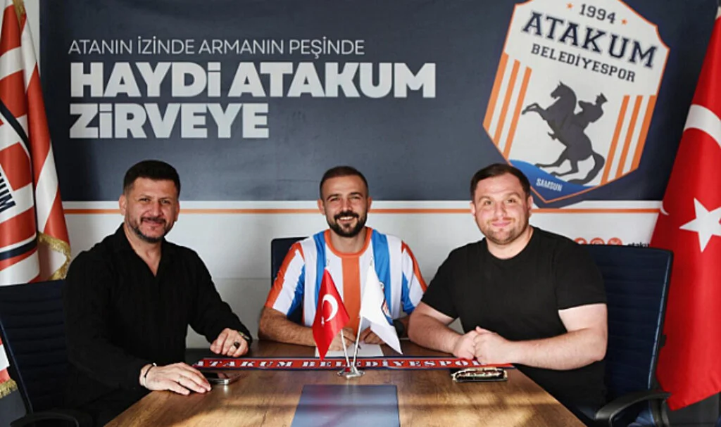Atakum Belediyespor'da çifte imza