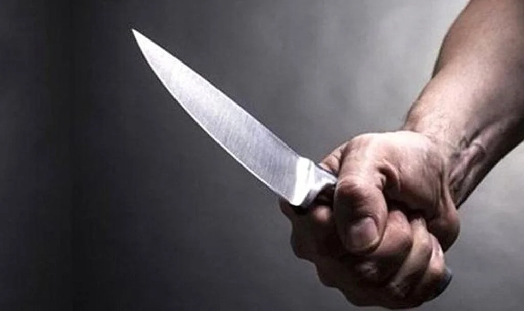 Bafra’da AVM’de Bıçaklı Kavga: 1 Yaralı