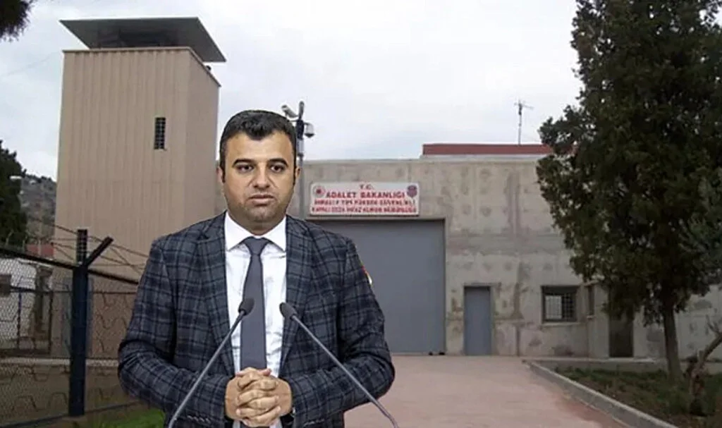 Bahçeli'nin Çağrısı Sonrası Öcalan'la Kritik Görüşme: Mesajlar Ortaya Çıktı