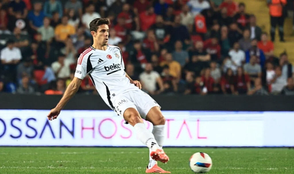 Beşiktaş'a Gabriel Paulista'dan kötü haber