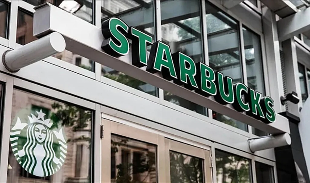Boykotlar ve Düşen Satışlar Starbucks'ı Zorluyor
