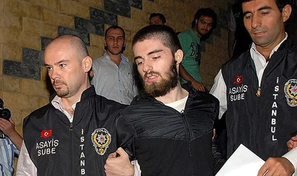 Cem Garipoğlu'nun Mezardaki Kanlı Poşetin Gizemi Çözüldü
