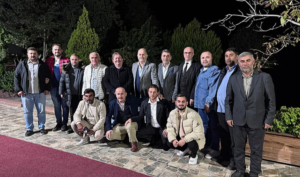 Dededağı Futbol Kulübü, Yeni Sezon Öncesi Dostluk Yemeğinde Buluştu