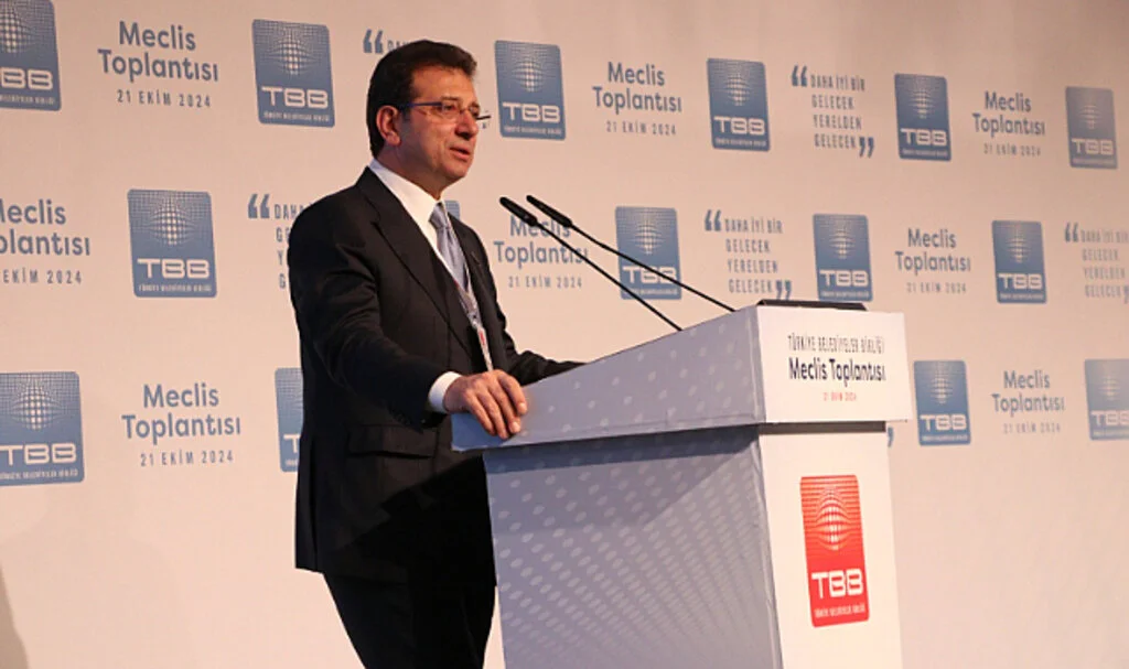 Ekrem İmamoğlu: "Yerel Yönetimlerde Gelir Açmazına Doğru Sürükleniyoruz"