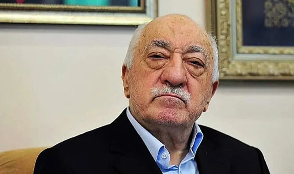 Fetullah Gülen'in Çiftliğinde Cenaze Hazırlıkları Başladı! İş Makinası Getirildi