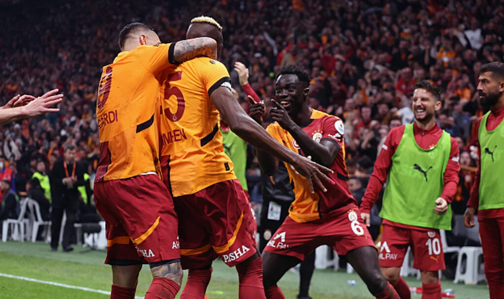 Galatasaray'dan Beşiktaş'a 2-1'lik Darbe