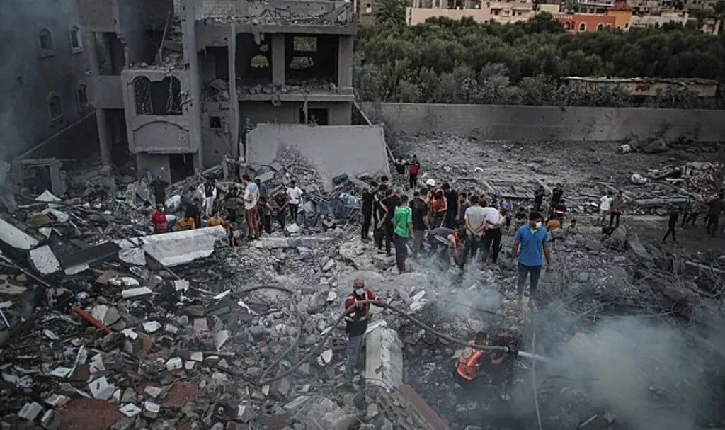 İsrail'in Bombardımanı: Çoğu Kadın ve Çocuk 73 Ölü