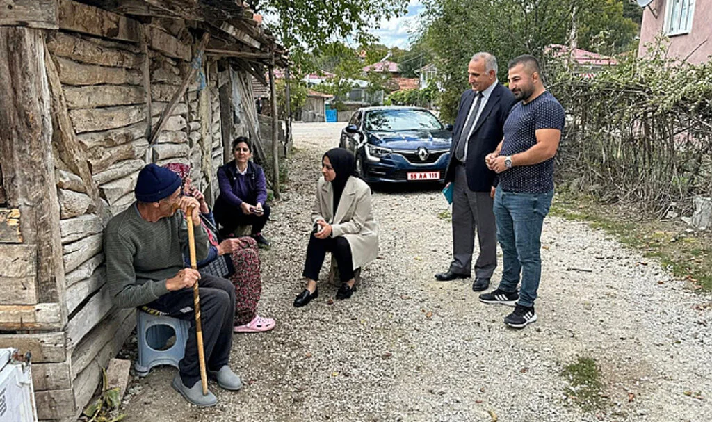 Kaymakam Kartal Ladik Mahallelerinde Vatandaşların Sorunlarını Dinledi