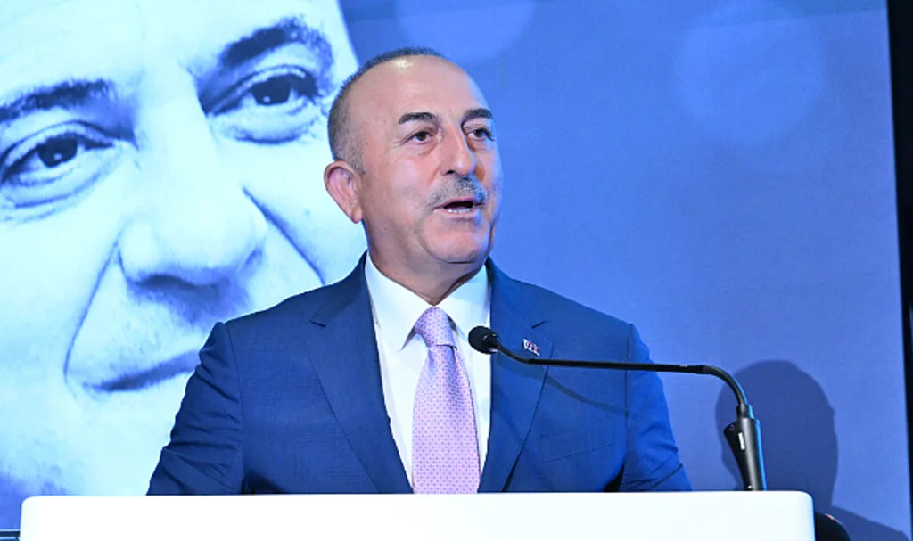 Mevlüt Çavuşoğlu: "Siyasi Partiler Arasında Yumuşama Ülkemiz İçin Önemli"