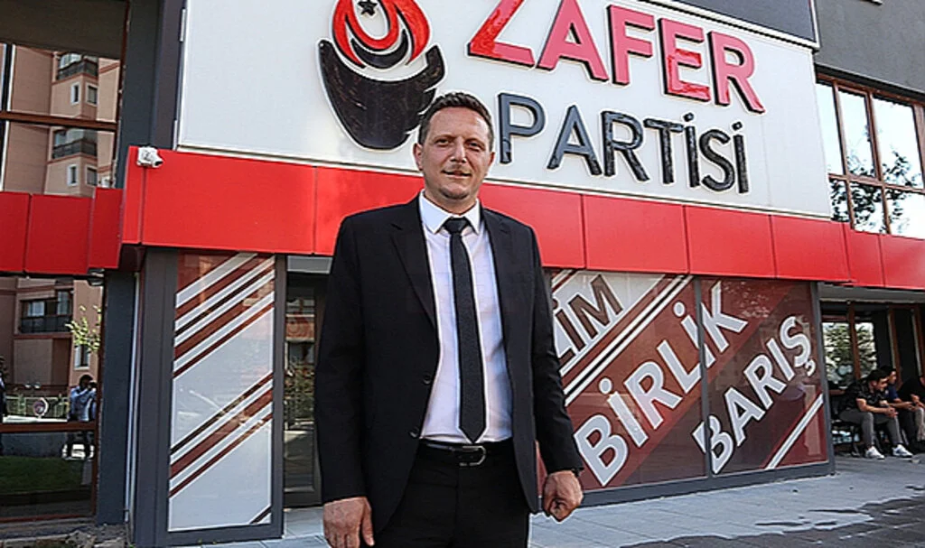 MHP'de İstifa Eden  Zafer Partisi'ne Koşuyor