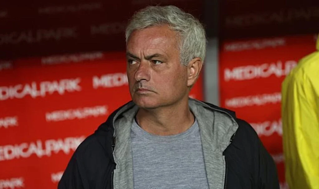 Mourinho'dan Samsunspor Maçı Sonrası Hakem Tepkisi