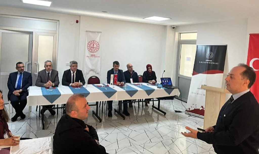 OKA Destekli Yapay Zeka Eğitimi Öğretmenlerle Buluştu