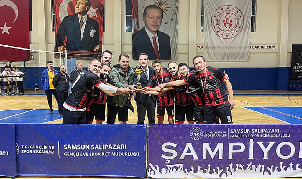 Salıpazarı'nda Cumhuriyet Kupası Turnuvası Tamamlandı