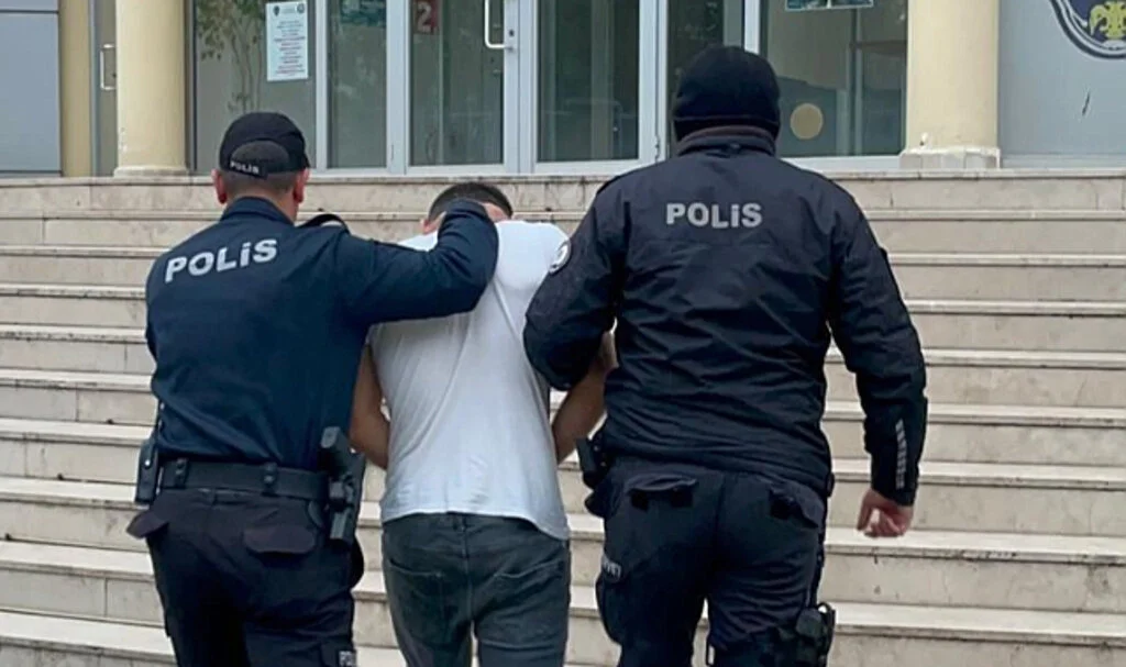 Samsun’da 10 Yıl Hapis Cezalı Hırsızlık Zanlısı Yakalandı