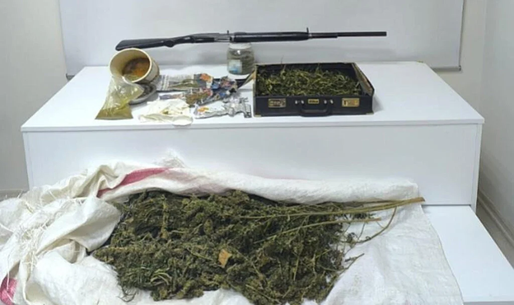 Samsun'da 2,5 Kilo Esrarla Yakalanan Şahıs Gözaltında