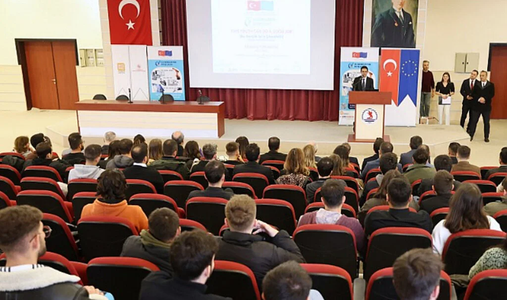 Samsun'da "Bu Gençlik İyi İş Çıkarabilir" Projesinin Kapanış Toplantısı Gerçekleştirildi