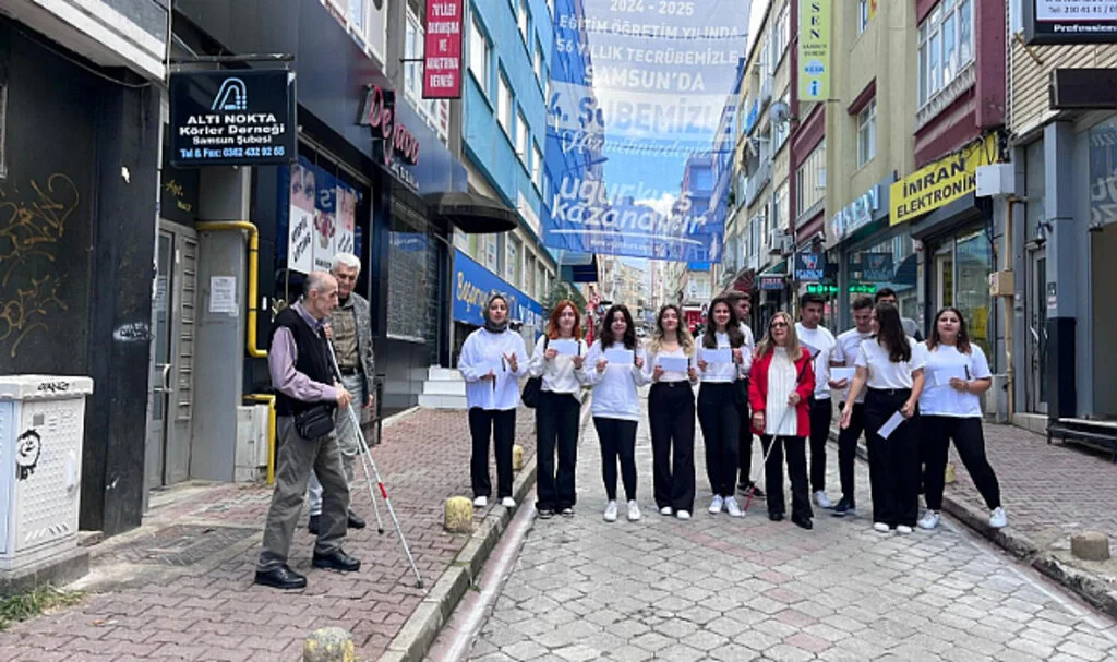Samsun'da Sürücülere Beyaz Baston Duyarlılık Testi Yapıldı