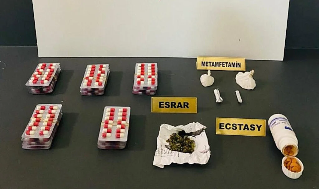 Samsun'da Uyuşturucu Operasyonu: 4 İlçede 6 Gözaltı