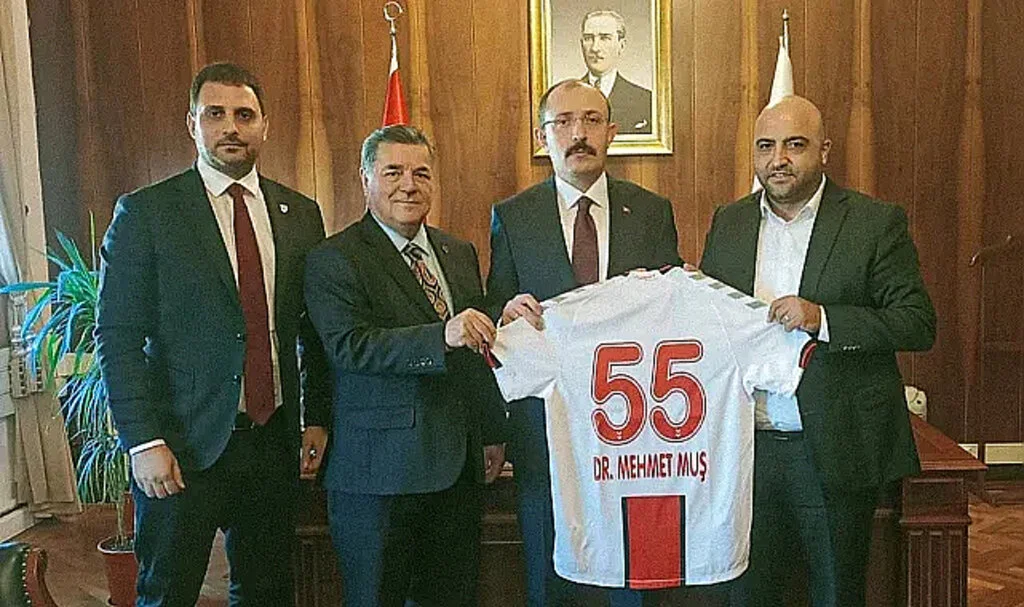 Samsunspor Yönetiminden Mehmet Muş’a Ziyaret