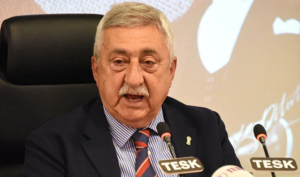TESK Başkanı Palandöken: Bankaların Komisyon Ücretleri Vatandaşı Zorluyor