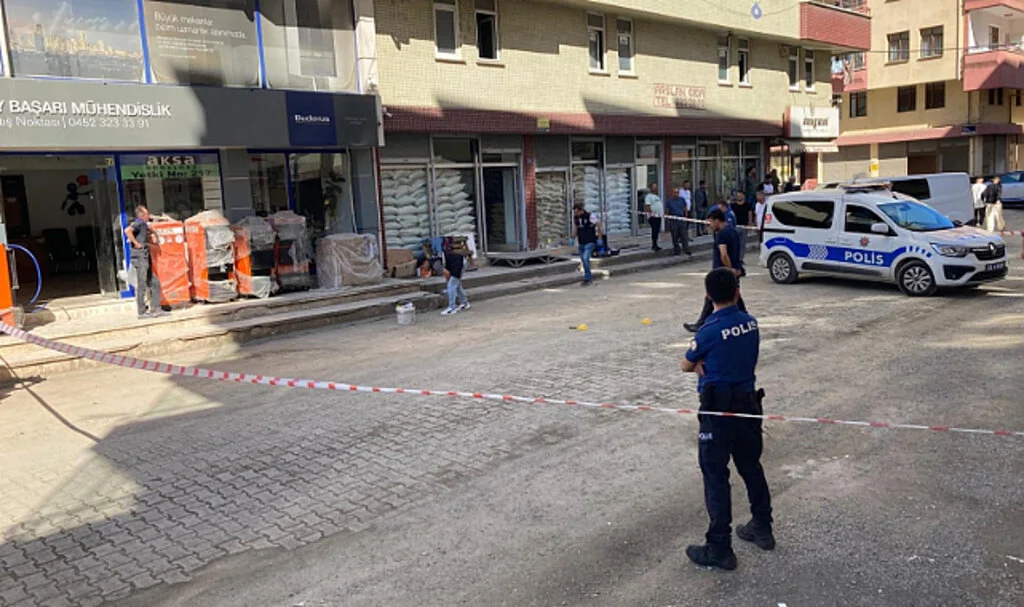Ünye’de İş Yeri Kurşunlandı: Şüpheliler Aranıyor