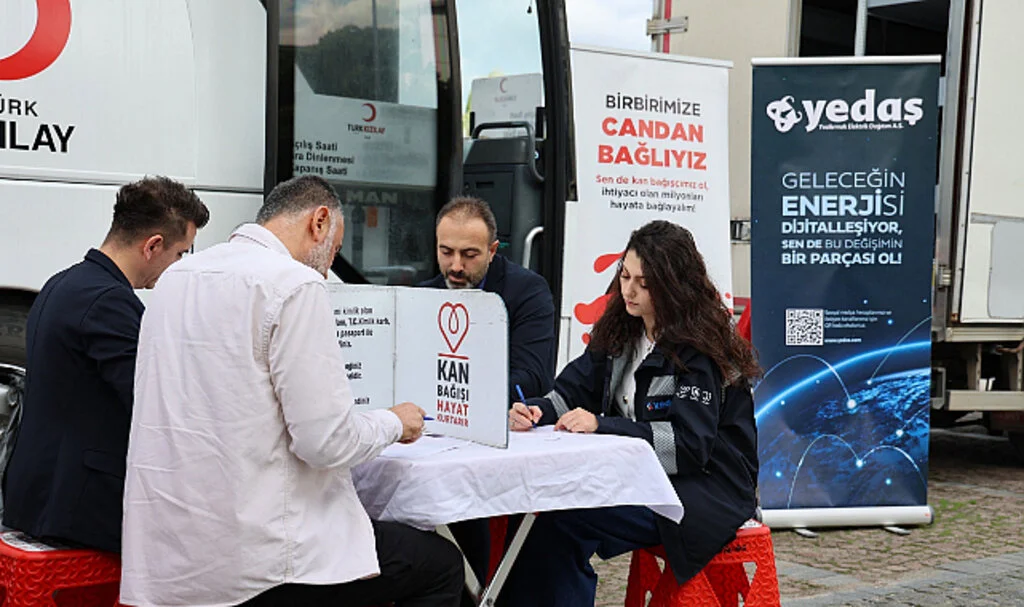 YEDAŞ çalışanlarından Kızılay’a anlamlı destek