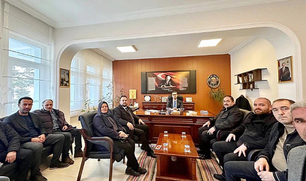 AK Parti Ladik İlçe Başkanlığı’ndan Kurumlara Ziyaret